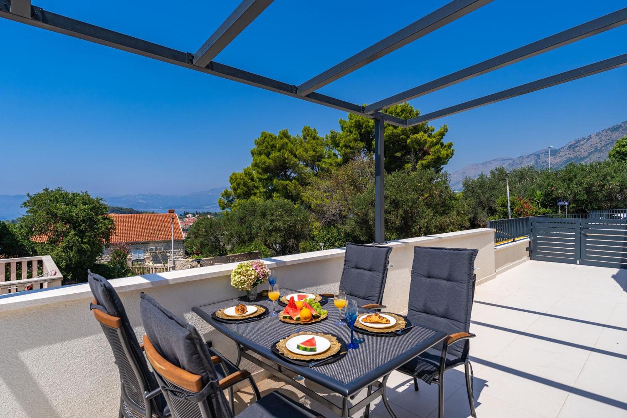 Huoneisto Spacious 2-bedroom Raat